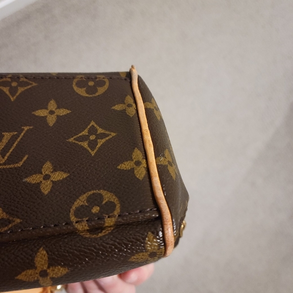 Authentic Louis Vuitton Manhattan PM purse - Picture 14 of 14